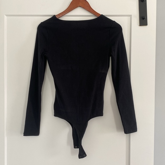 NWT Abercrombie and Fitch Low Cut Black Bodysuit - Picture 4 of 4